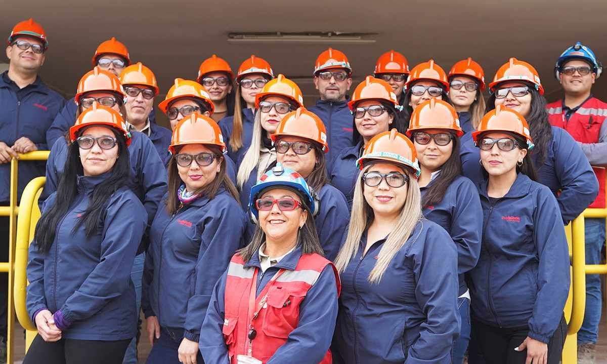 Candelaria impulsa la equidad de género con sala de control minera operada exclusivamente por mujeres