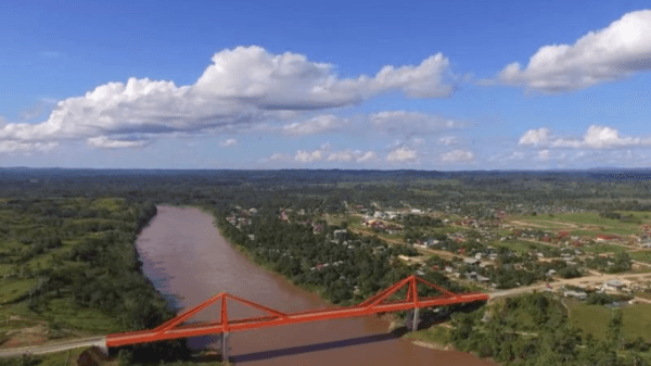 Minería ilegal Puerto Inca con impacto ambiental en la Amazonía