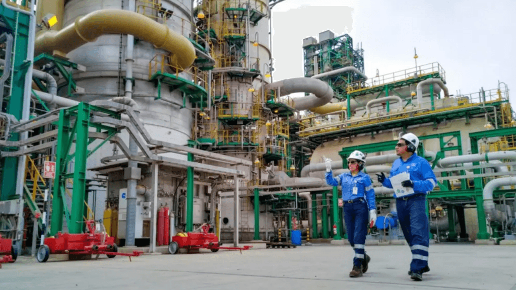 exportación de ácido sulfúrico de Petroperú hacia Chile desde la Refinería Talara.